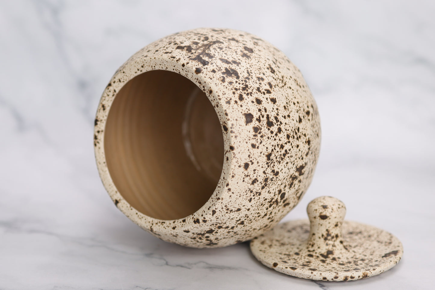 Topf mit Deckel Bird`s Nest