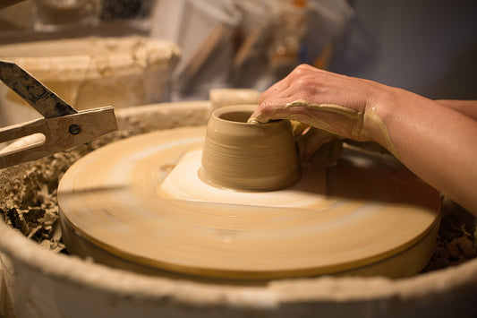 Erste Formen an der Drehscheibe (1-tägig)