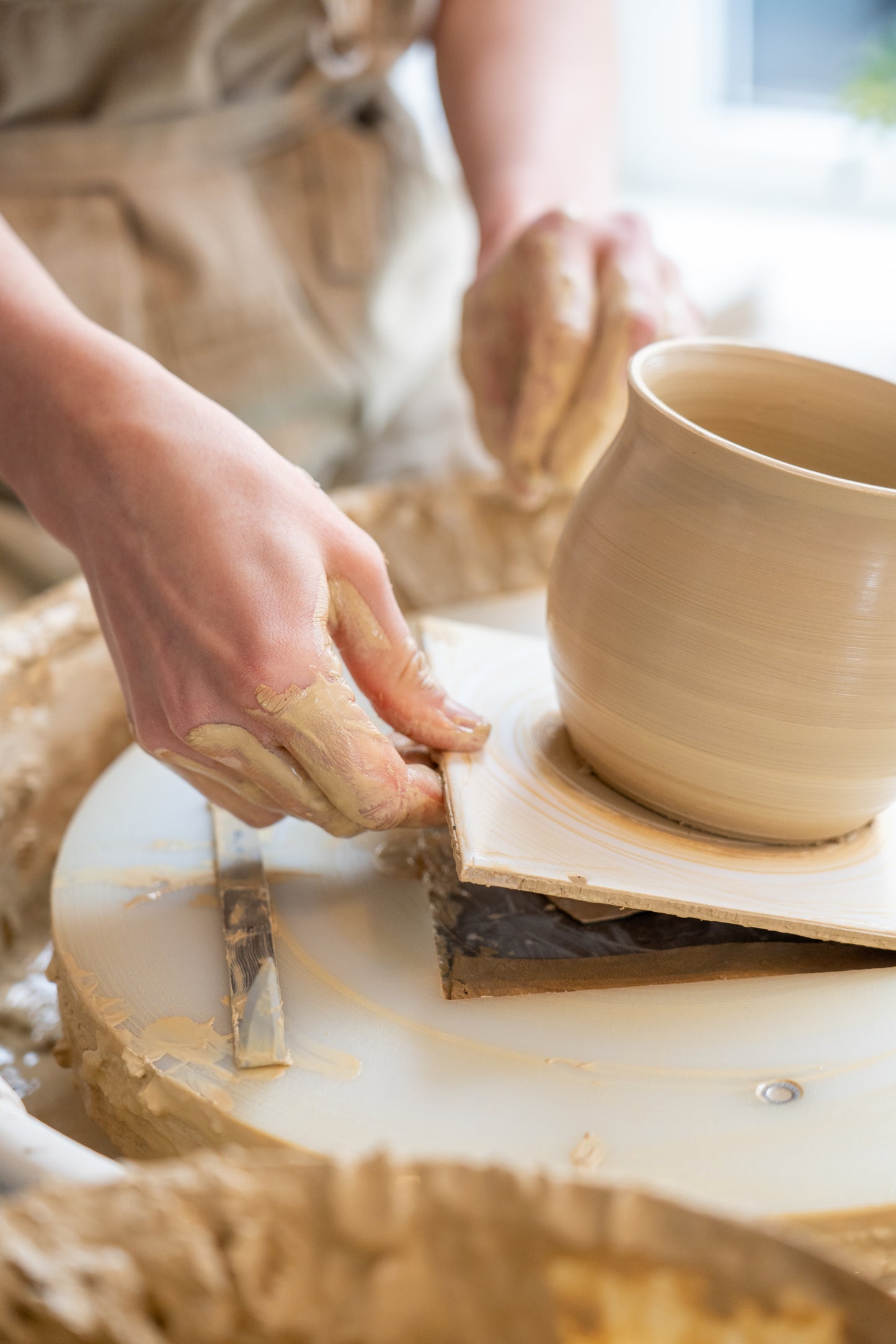Intro Workshop: Discover Clay on the Pottery Wheel (single session)